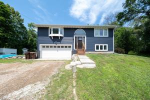 featured image of 8618 Wildwood Ave #1