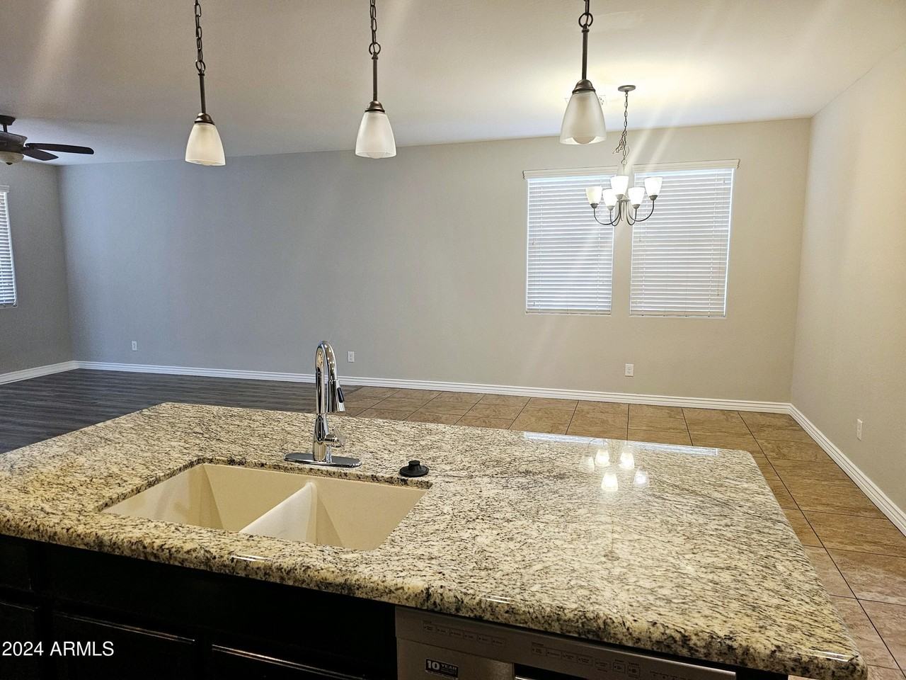 27284 N Skipping Rock Rd - Photo 2 of 22
