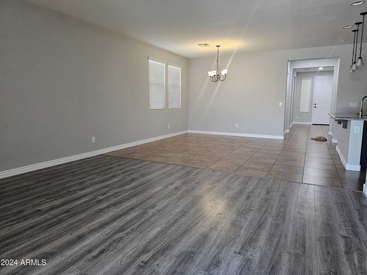 27284 N Skipping Rock Rd - Photo 7 of 22