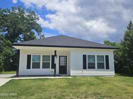 featured image of 3104 W 20th Ct
