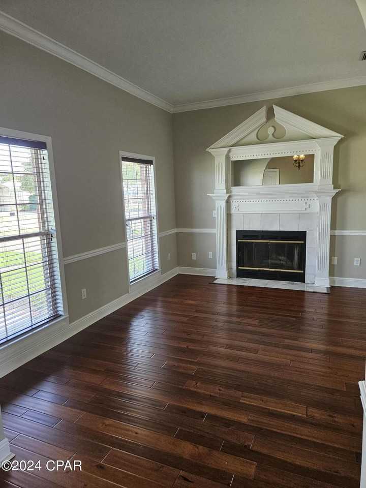 2103 Coral Dr - Photo 5 of 50