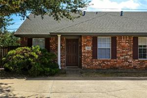 featured image of 3612 Hollyhock St