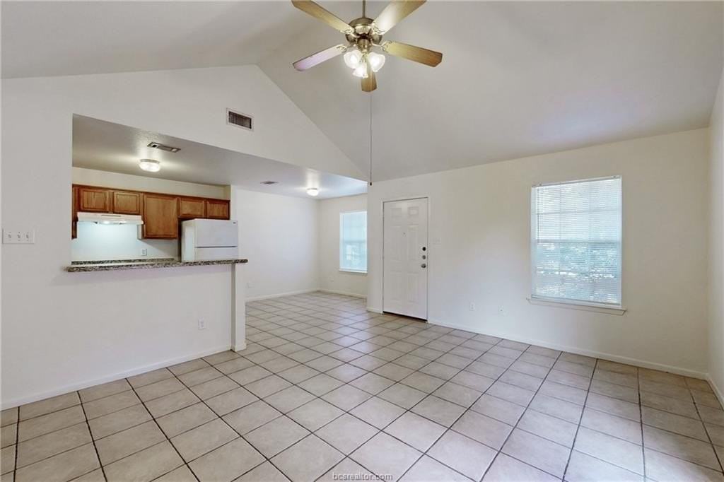 3612 Hollyhock St - Photo 4 of 17