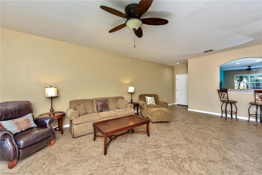 20081 Seagrove St Unit 902 - Photo 4 of 28