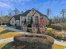 featured image of 2005 Lake Heather Dr