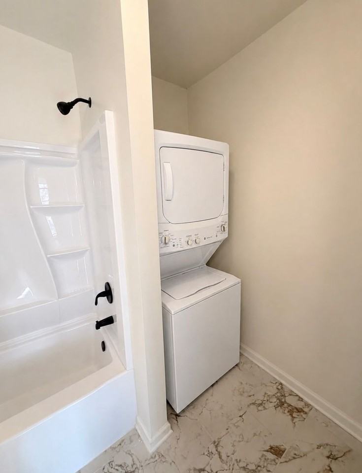 1013 Riverside Dr - Photo 7 of 12