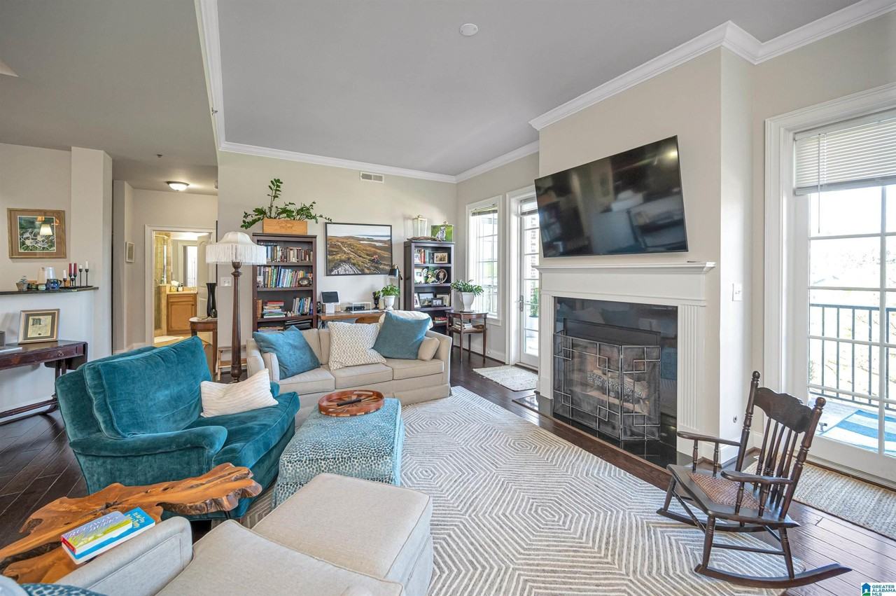 2600 Highland Ave S #502 - Photo 7 of 39