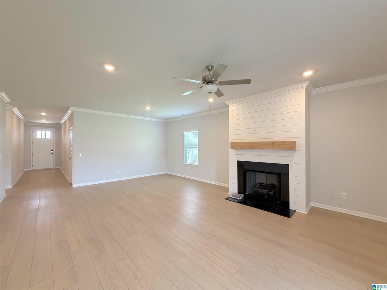 121 Clift Creek Dr - Photo 7 of 39