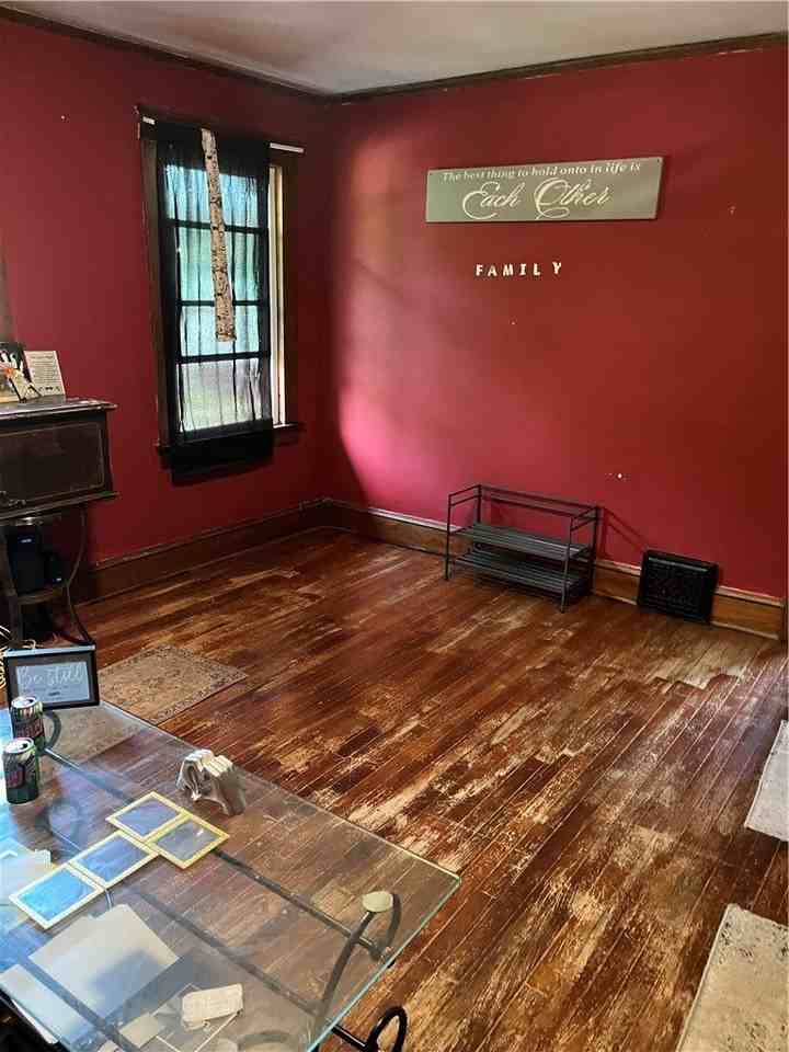 707 Southport St - Photo 5 of 12
