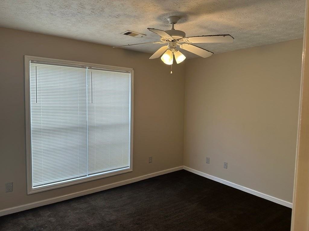 1501 Summerplace Dr - Photo 6 of 12