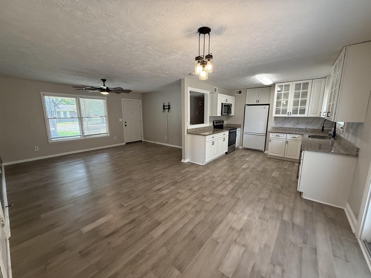 615 Burcale Road Cir - Photo 5 of 24