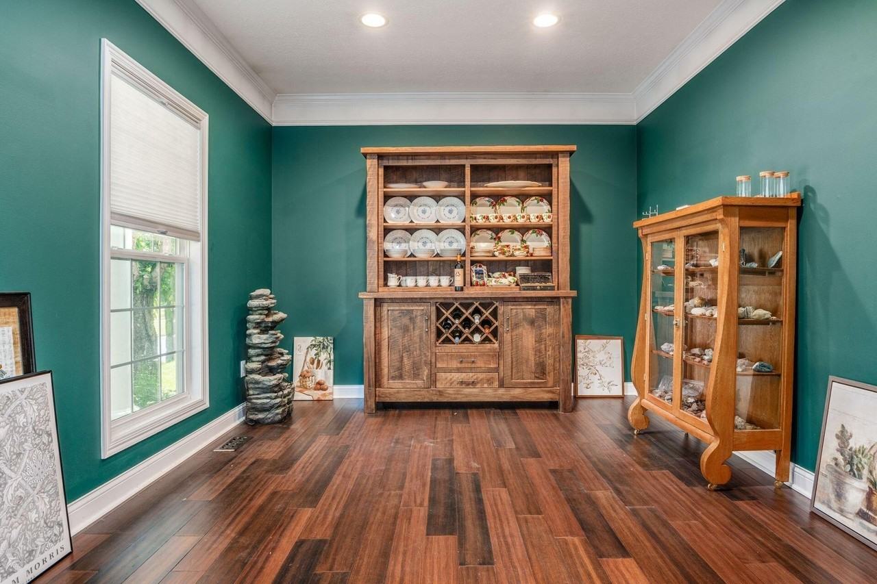 7179 Fernridge Dr - Photo 5 of 50