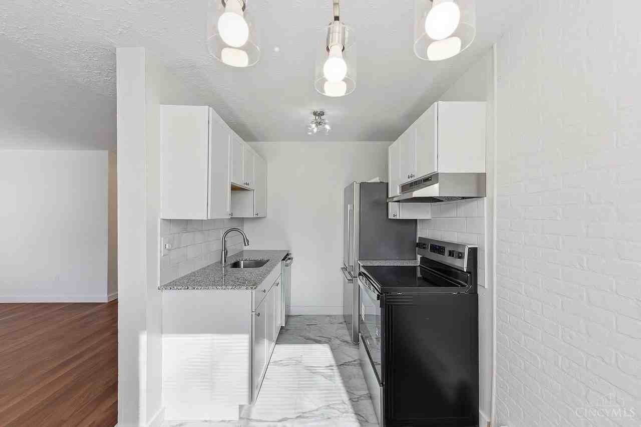 6210 Ridge Ave #18 - Photo 3 of 16