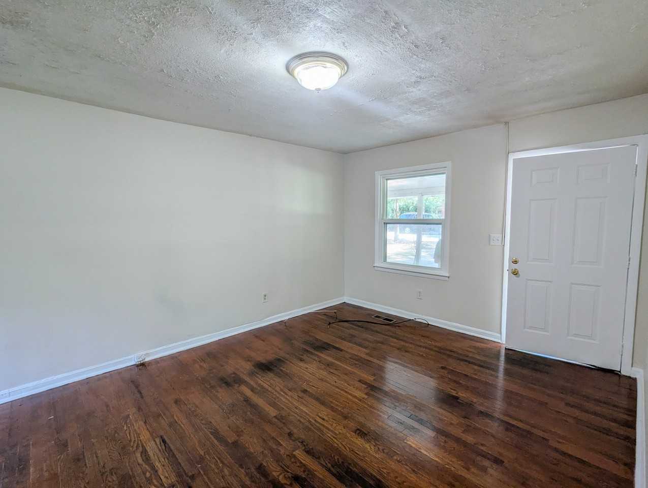 2820 Cardo Dr Nw #1 - Photo 5 of 21