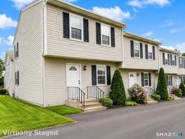 featured image of 39 Grand St #C