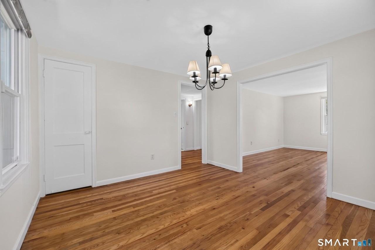 47 Clearview Ave - Photo 3 of 19