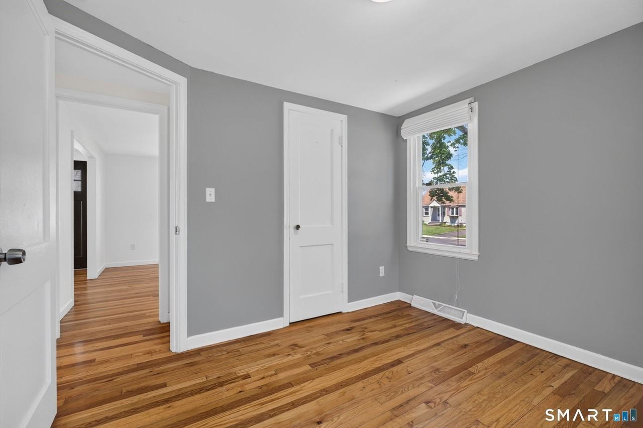 47 Clearview Ave - Photo 6 of 19