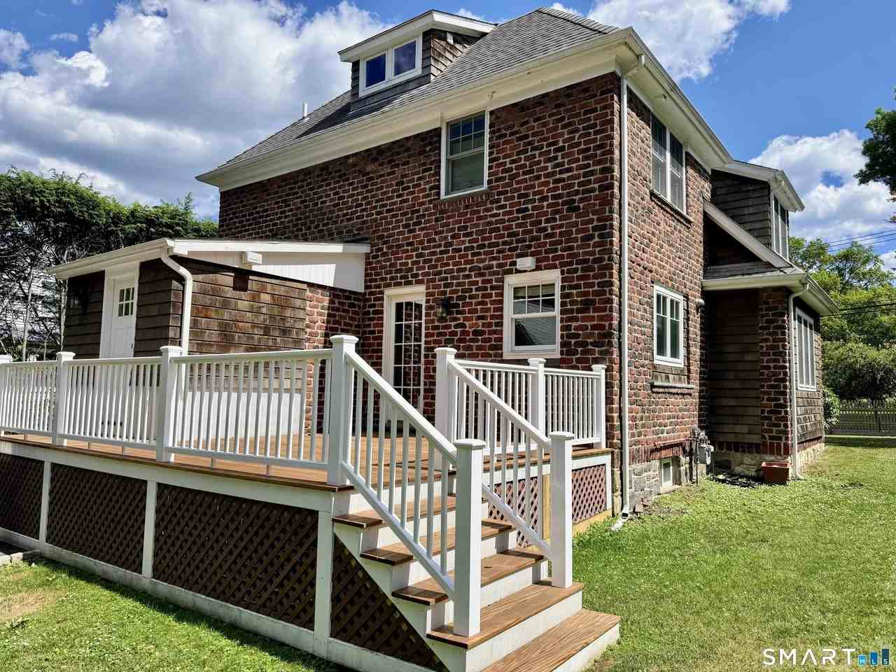125 Bridge St - Photo 3 of 4
