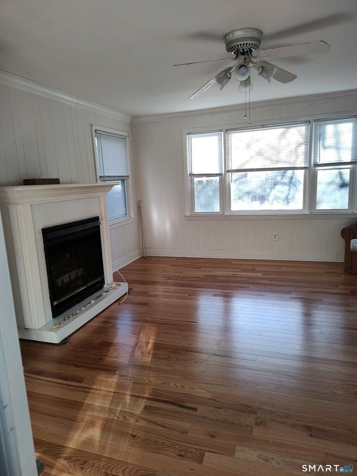 231 2nd Ave - Photo 7 of 15