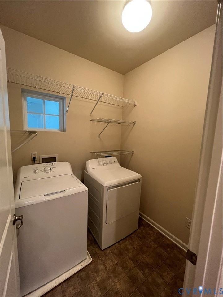 965 Eagle Pl - Photo 5 of 33