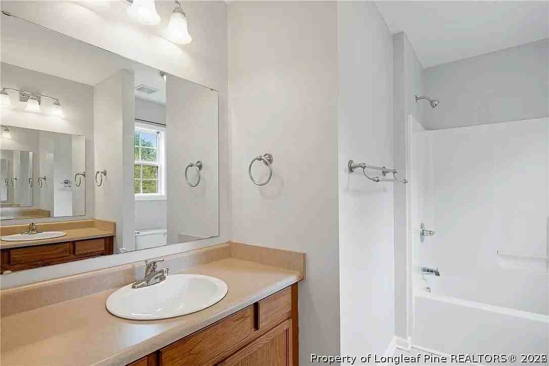 366 Colonial Hills Dr - Photo 7 of 15