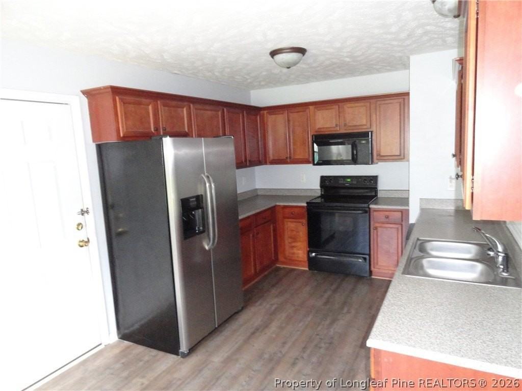 172 Emma Ln - Photo 3 of 17