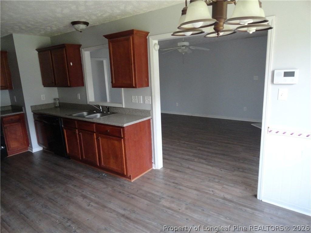 172 Emma Ln - Photo 4 of 17