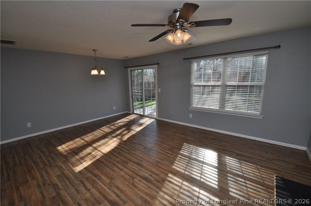 202 Thorncrest Dr - Photo 3 of 35