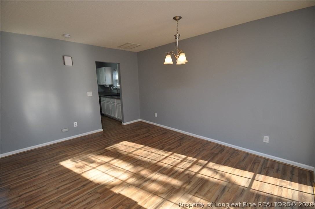 202 Thorncrest Dr - Photo 5 of 35