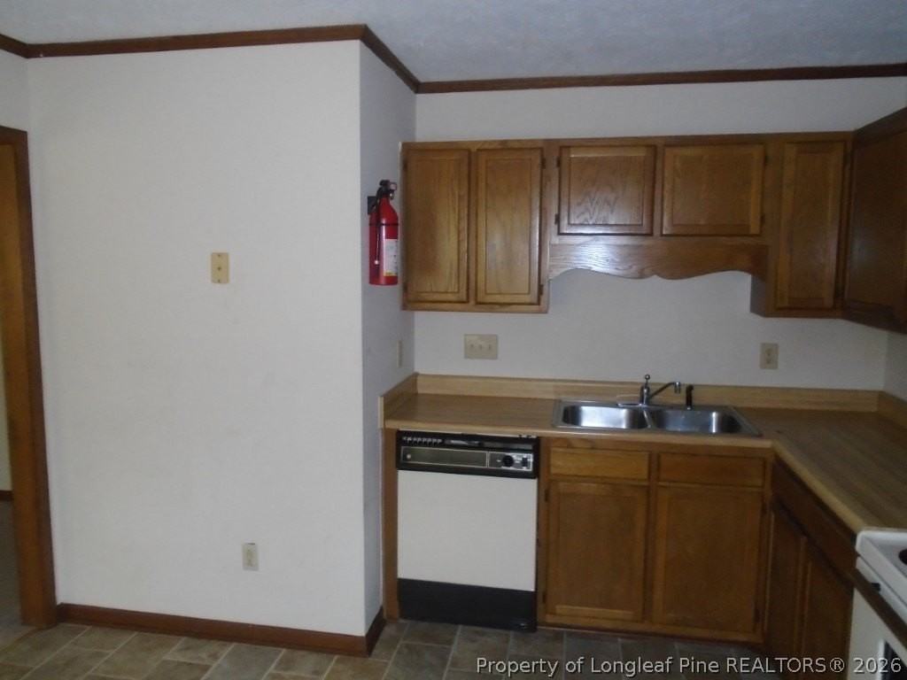 5906 Notblake St - Photo 2 of 12