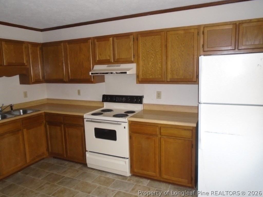 5906 Notblake St - Photo 3 of 12