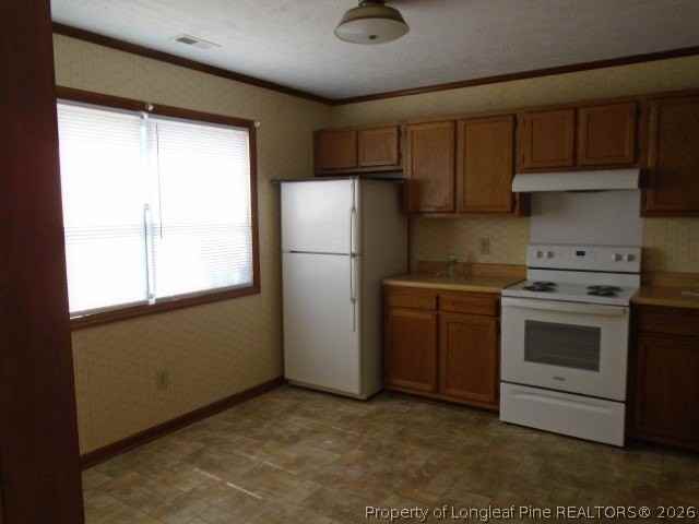 5901 Labonte Rd - Photo 4 of 17