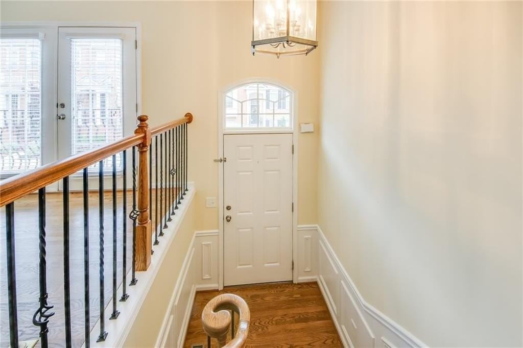2776 Loftview Sq - Photo 5 of 34