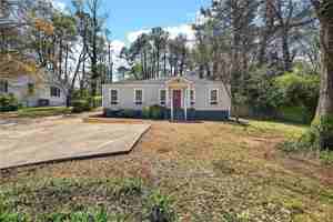 featured image of 955 Columbia Dr