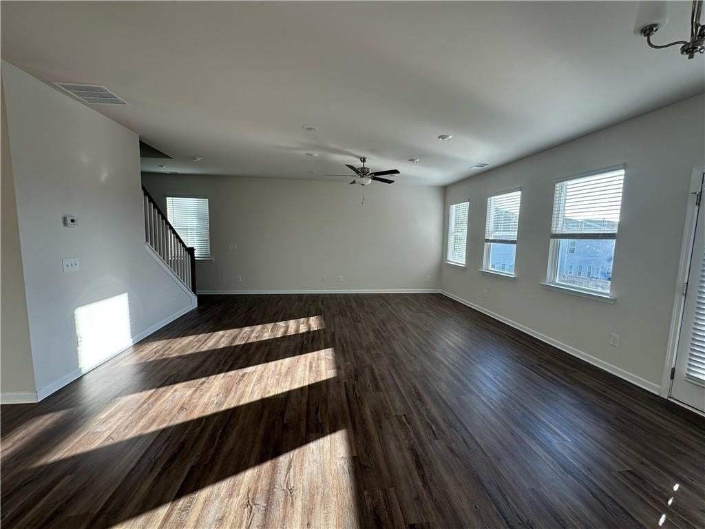 45 Pineview Dr - Photo 3 of 16