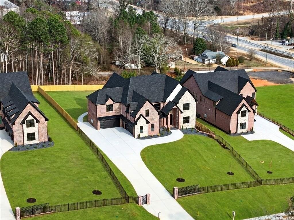 405 Thunder Rd - Photo 3 of 50