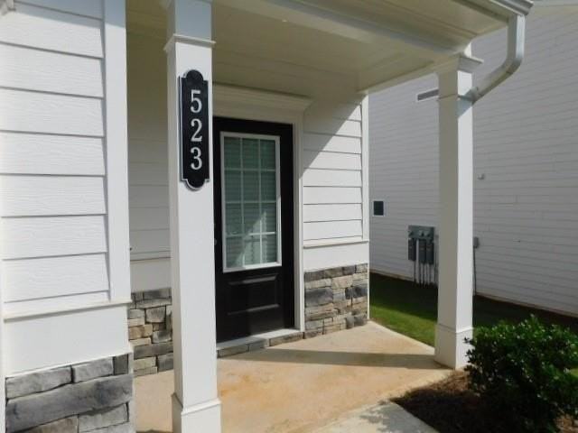523 Ryan Ct - Photo 2 of 24