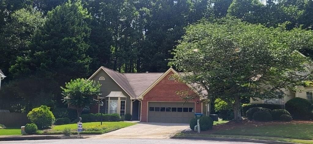 2280 Chelmsford Ct - Photo 2 of 28