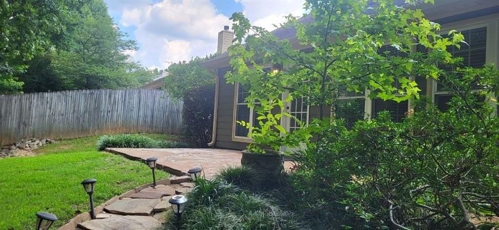 2280 Chelmsford Ct - Photo 4 of 28