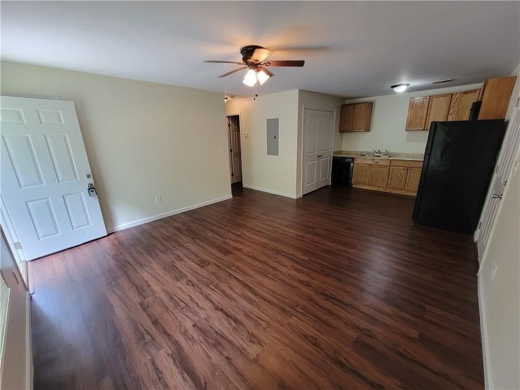 9169 Bent Pine Ct Ne - Photo 5 of 15