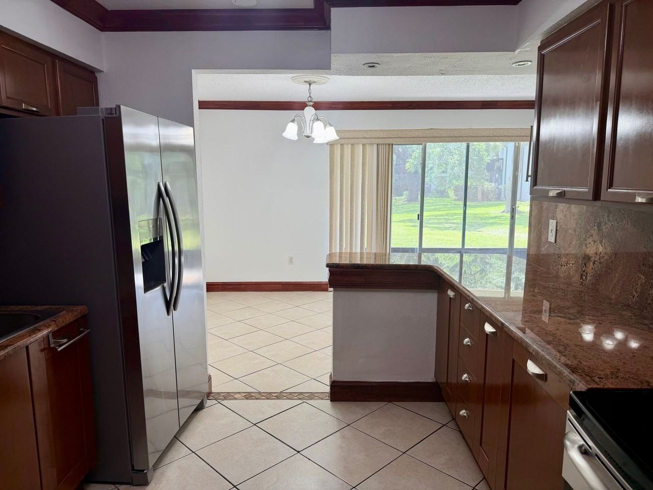 4407 S Semoran Blvd #2 - Photo 3 of 18