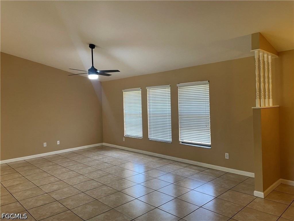 531 Sw 36th St - Photo 3 of 17