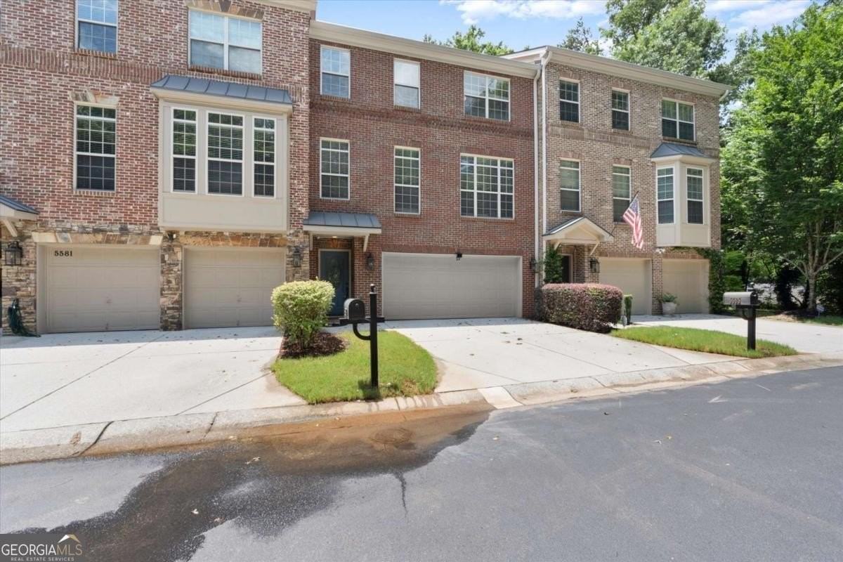 5583 Julian Pl - Photo 3 of 48
