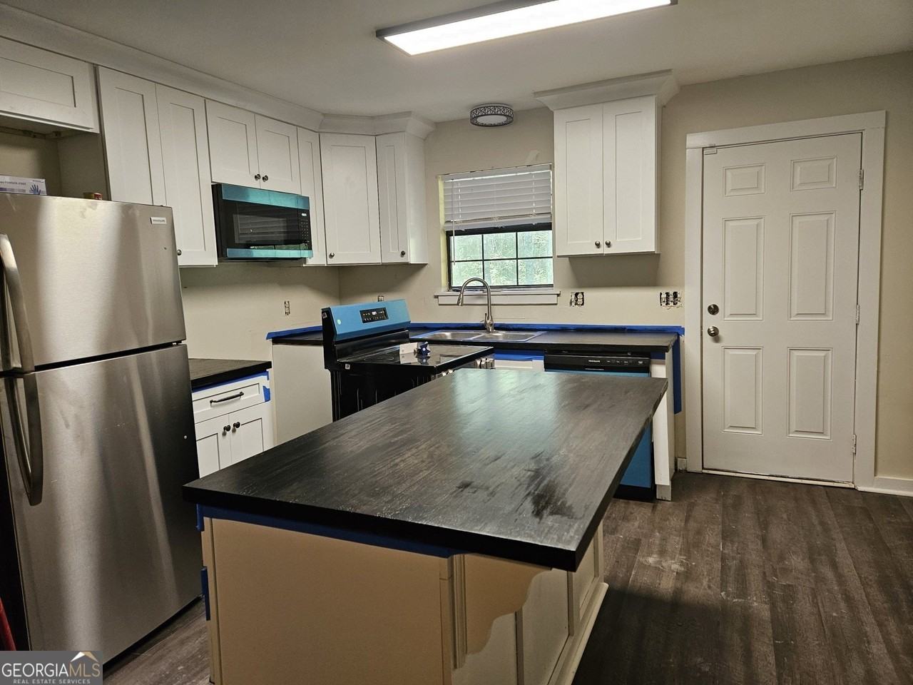 306 Stepping Stone Ct - Photo 2 of 7
