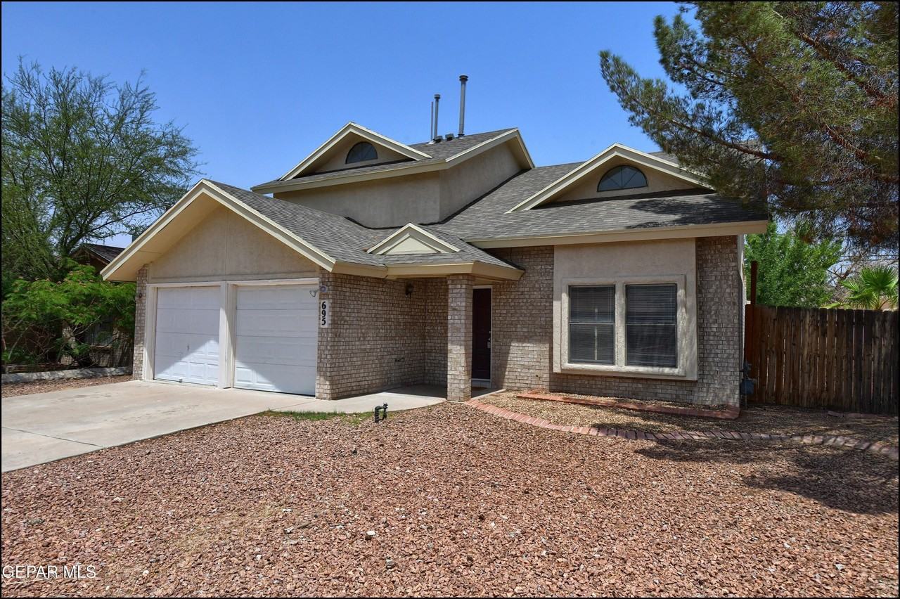 695 Bluff Canyon Cir - Photo 4 of 48
