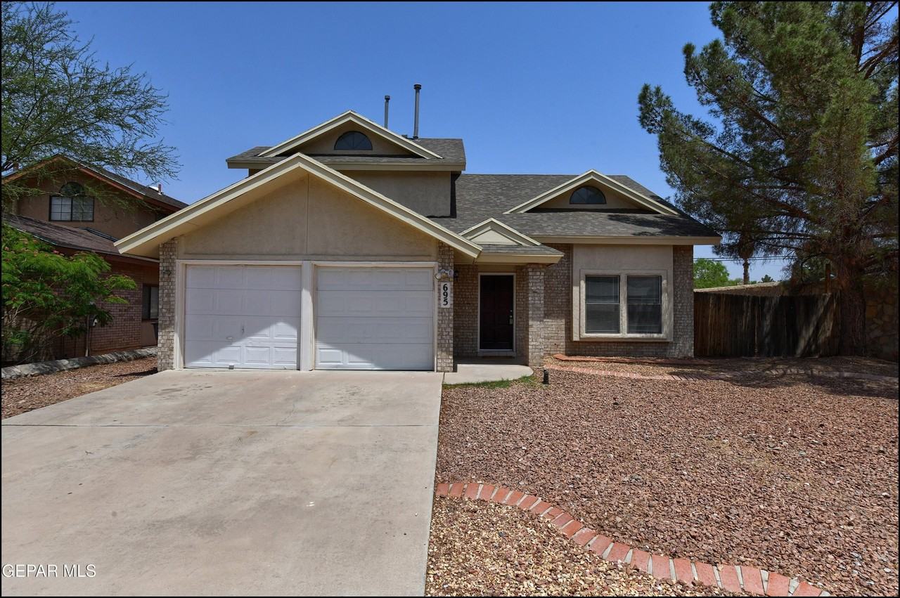 695 Bluff Canyon Cir - Photo 5 of 48