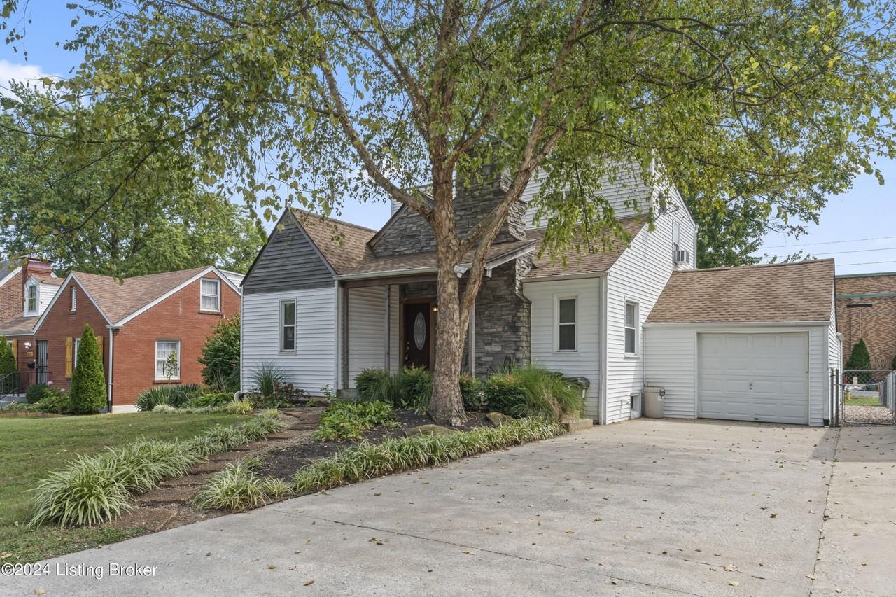 3810 Norbourne Blvd - Photo 3 of 46
