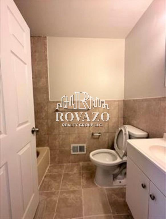 26 22nd Street #2C - Photo 3 of 13