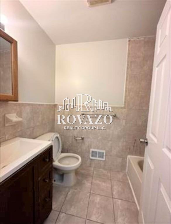 26 22nd Street #2C - Photo 2 of 13