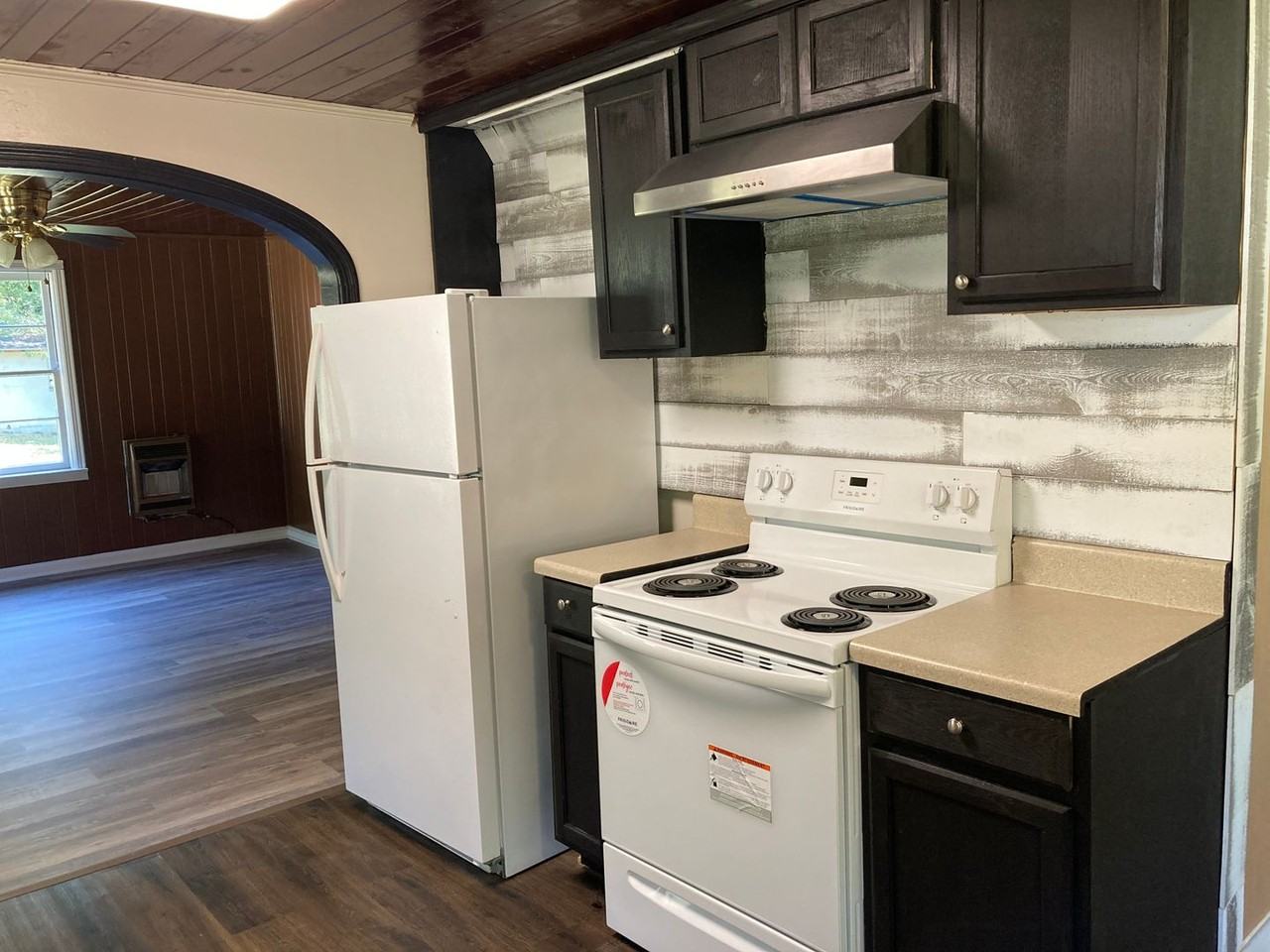 245 1st Avenue Pinecrest - Photo 3 of 10
